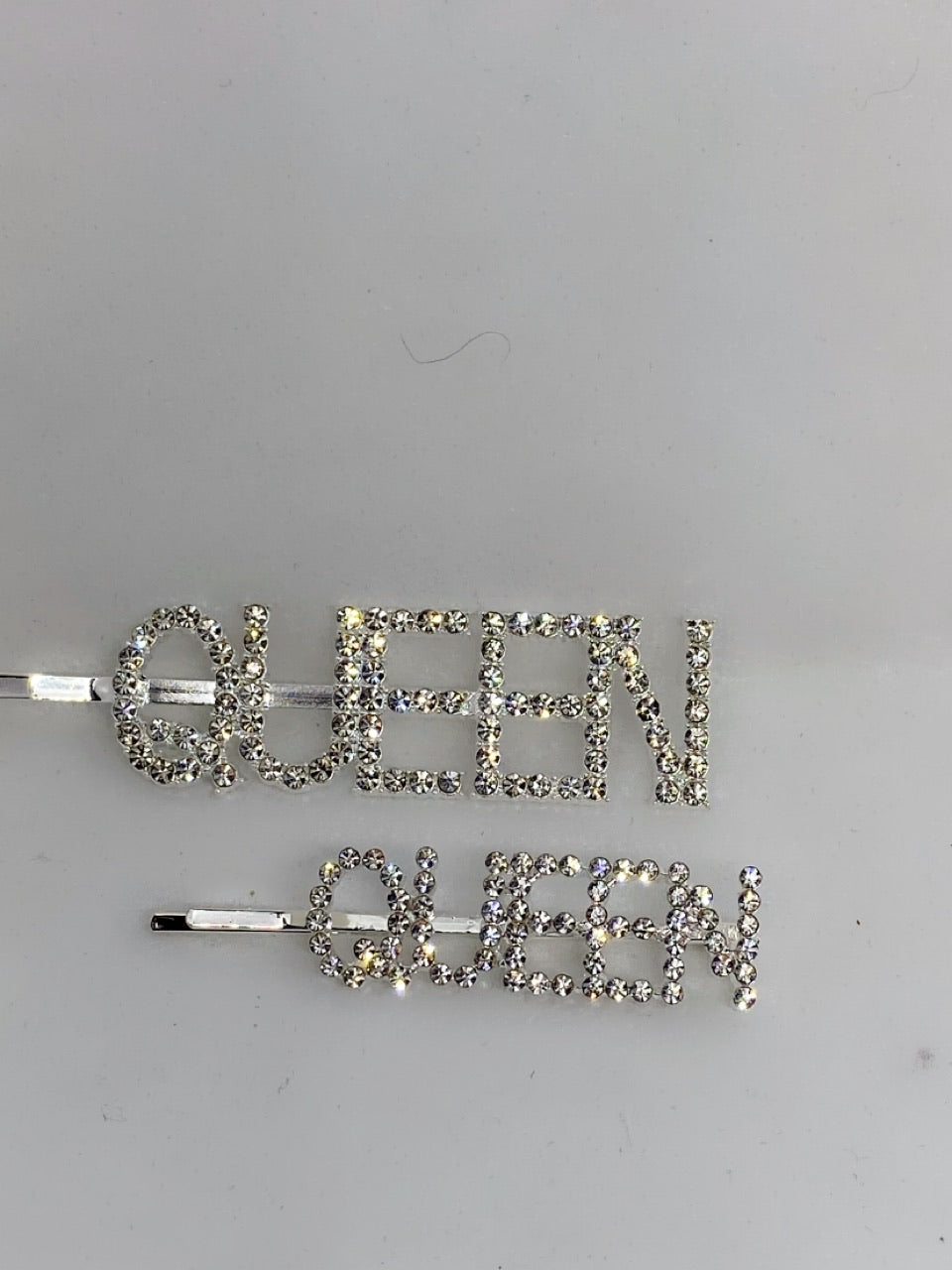 QUEEN PINS