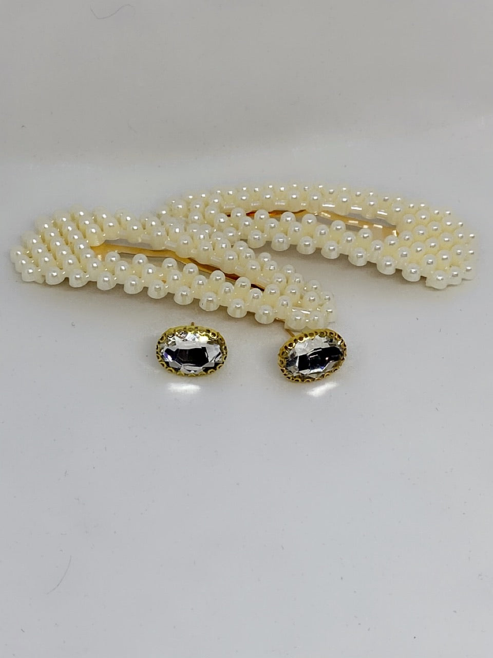 PEARL CLIPS