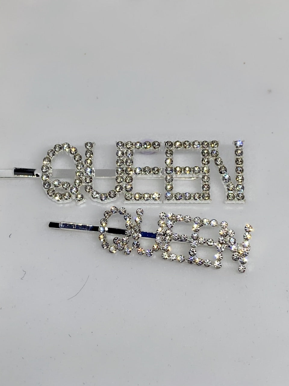 QUEEN PINS