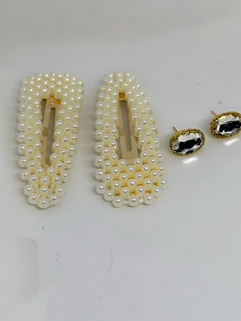 PEARL CLIPS